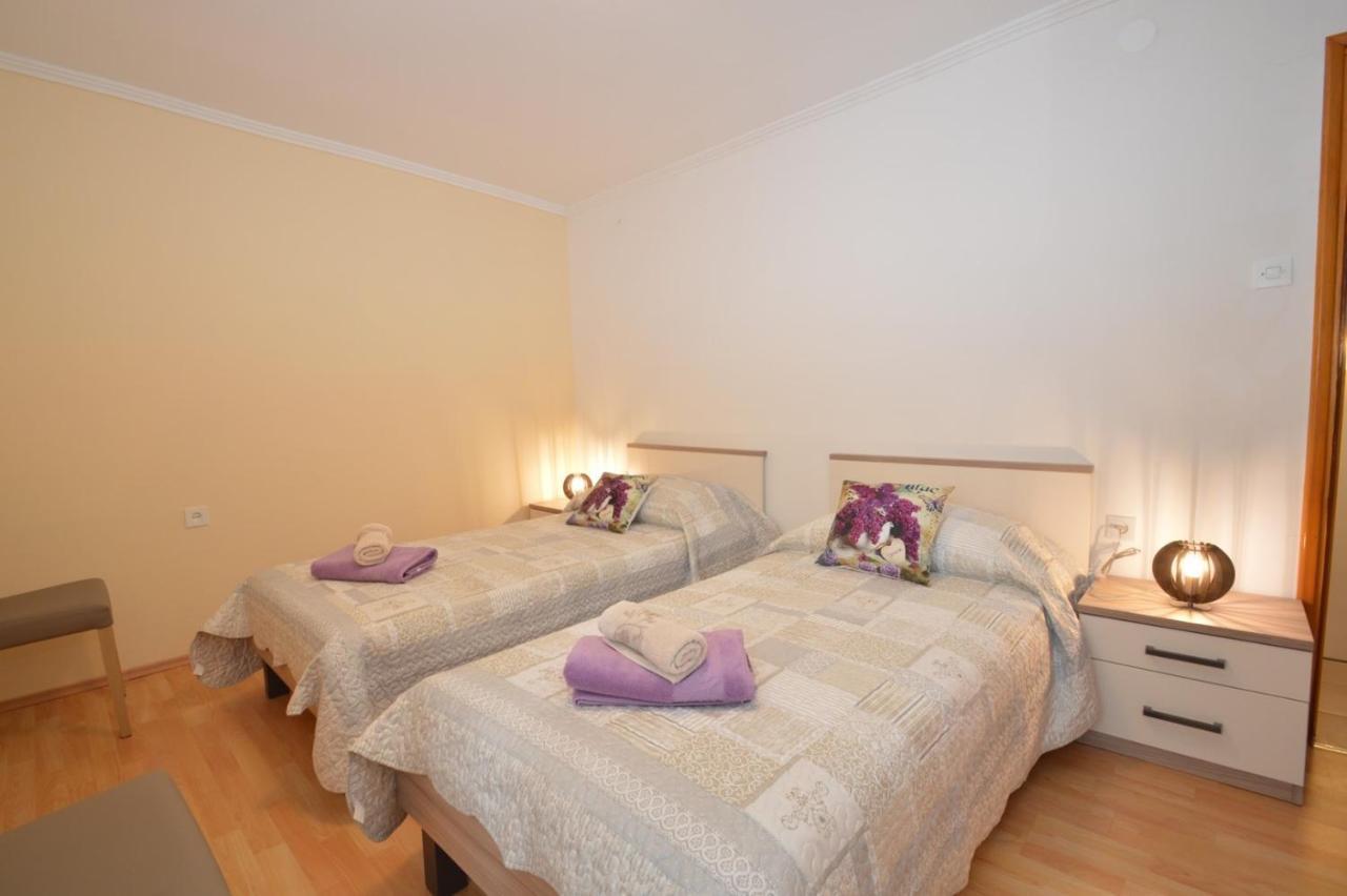 Apartment Hrasta Vrana  ภายนอก รูปภาพ