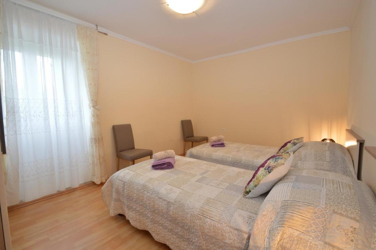 Apartment Hrasta Vrana  ภายนอก รูปภาพ