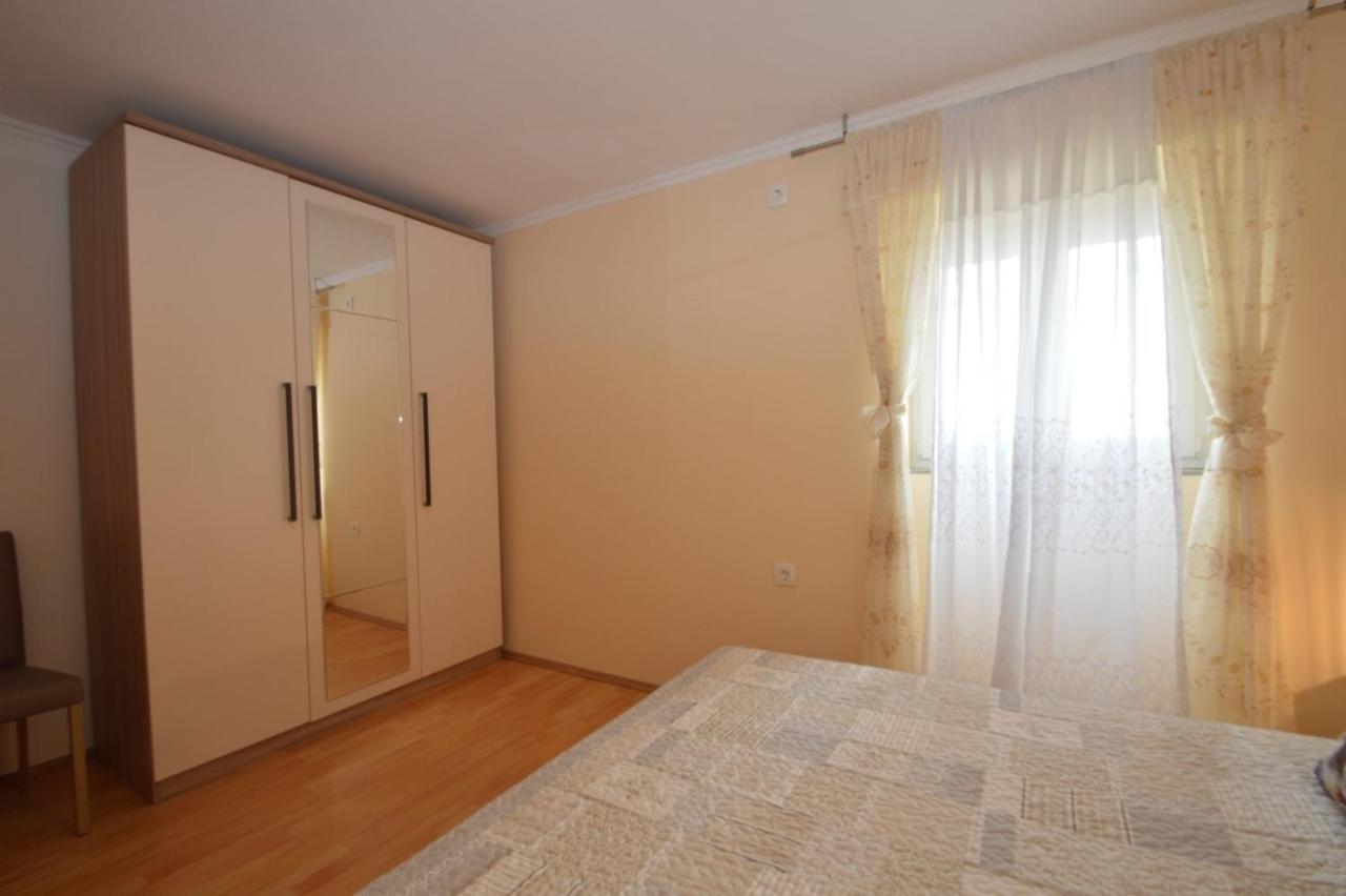 Apartment Hrasta Vrana  ภายนอก รูปภาพ